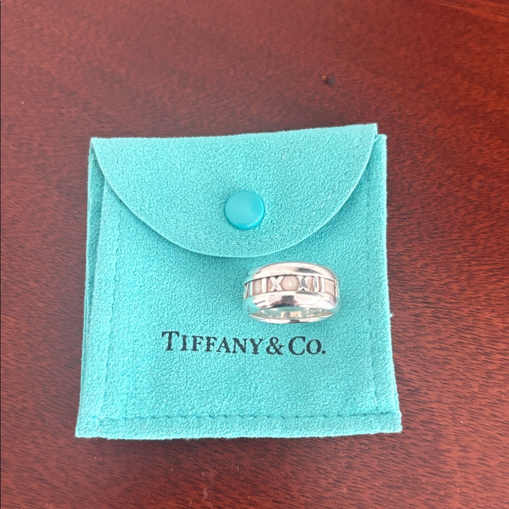 Authentic women’s Tiffany & co atlas sterling silver ring